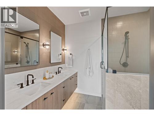 2256 Coldwater Drive, Kamloops, BC - Indoor Photo Showing Bathroom