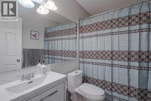 222 Bridleridge Way Sw, Calgary, AB - Indoor Photo Showing Bathroom