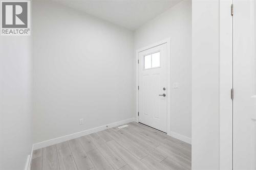 17 Sora Gardens Se, Calgary, AB - Indoor Photo Showing Other Room