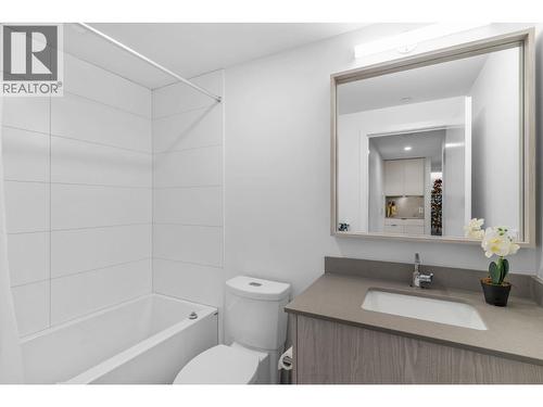 1488 Bertram Street Unit# 1005, Kelowna, BC - Indoor Photo Showing Bathroom