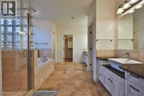 213 E 350 S, Raymond, AB - Indoor Photo Showing Bathroom