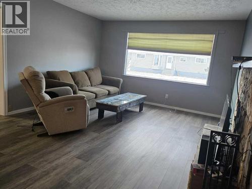 Living Room - 101 Simpson Street, Hinton, AB - Indoor Photo Showing Living Room