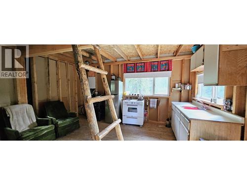 49490 Lloyd Drive, Vanderhoof, BC 