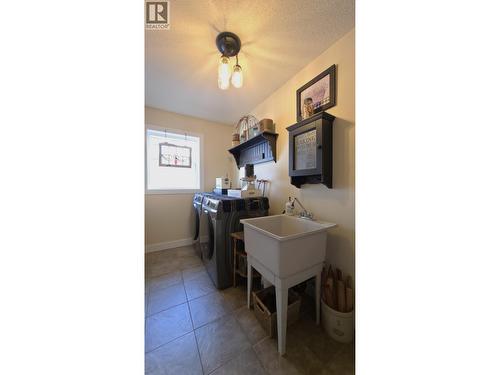 6958 St Anthony Crescent, Prince George, BC - Indoor Photo Showing Other Room