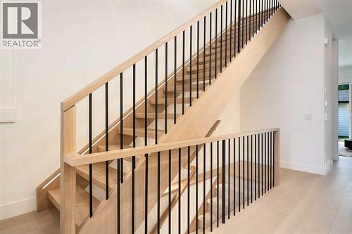 1807 Broadview Road Nw, Calgary, AB - Indoor Photo Showing Other Room