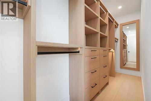 1807 Broadview Road Nw, Calgary, AB - Indoor