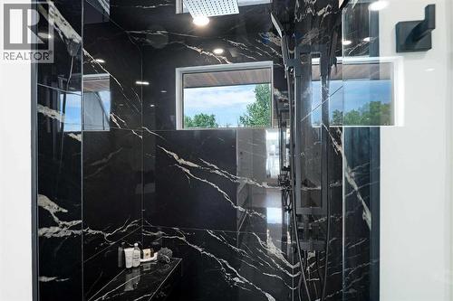 1807 Broadview Road Nw, Calgary, AB - Indoor