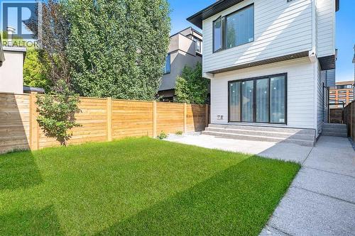 1807 Broadview Road Nw, Calgary, AB - Outdoor