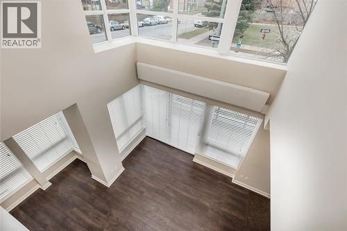 638 14 Avenue Sw, Calgary, AB - Indoor Photo Showing Other Room