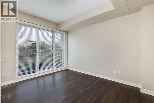 638 14 Avenue Sw, Calgary, AB - Indoor Photo Showing Other Room
