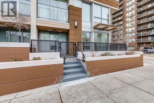 638 14 Avenue Sw, Calgary, AB - Outdoor With Balcony