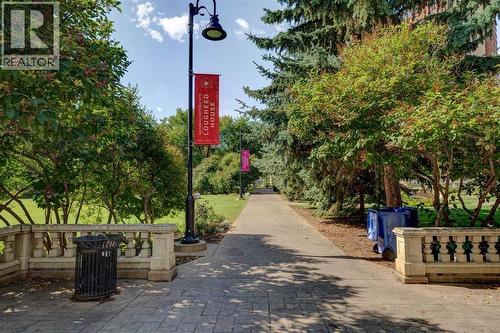 638 14 Avenue Sw, Calgary, AB - Outdoor