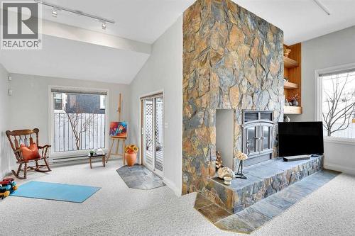 1317 9 Street Nw, Calgary, AB - Indoor