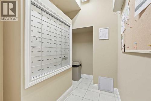 203, 11170 30 Street Sw, Calgary, AB - Indoor Photo Showing Other Room