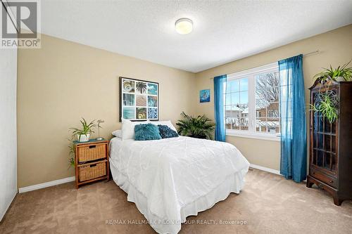 2112 Sandy Oaks Drive, Ottawa, ON - Indoor Photo Showing Bedroom