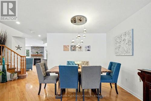 2112 Sandy Oaks Drive, Ottawa, ON - Indoor Photo Showing Dining Room