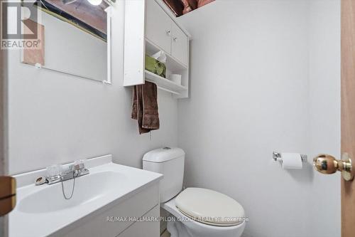 962 Weston Drive, Ottawa, ON - Indoor Photo Showing Bathroom