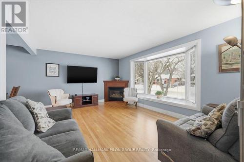 962 Weston Drive, Ottawa, ON - Indoor Photo Showing Living Room With Fireplace