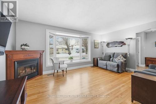962 Weston Drive, Ottawa, ON - Indoor Photo Showing Living Room With Fireplace