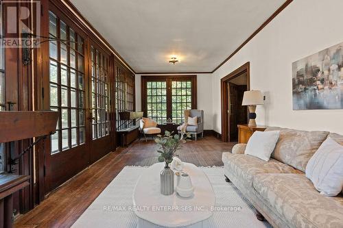 1520 Pinetree Crescent, Mississauga, ON - Indoor