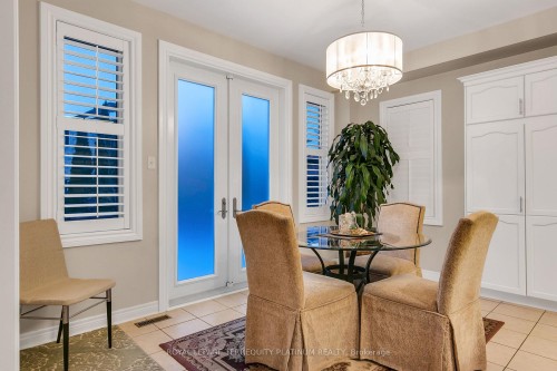 68 Grandlea Crescent, Markham, ON - Indoor Photo Showing Dining Room