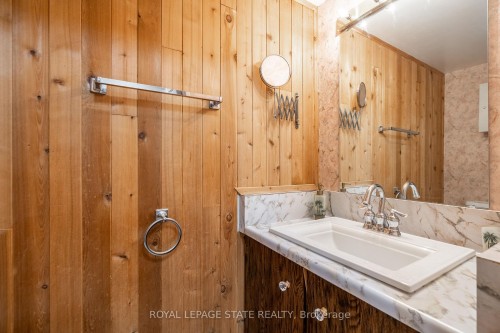 1218-500 Green Road, Hamilton, ON - Indoor Photo Showing Bathroom