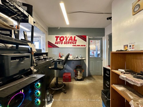 1-518 Centennial Road N, Toronto, ON 