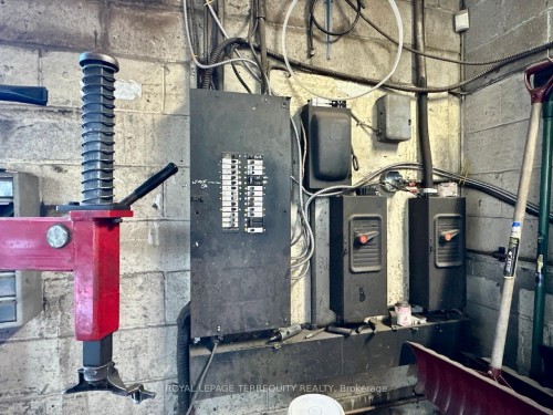 1-518 Centennial Road N, Toronto, ON 