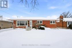10 REDWOOD AVENUE  St. Catharines (Bunting/Linwell), ON L2M 3B2