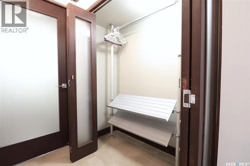 302 1275 Broad Street, Regina, SK - Indoor