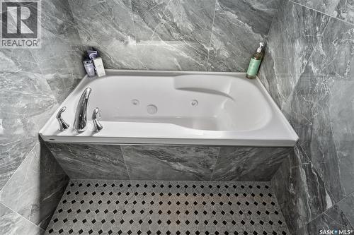 210 Clubhouse Boulevard, Warman, SK - Indoor Photo Showing Bathroom