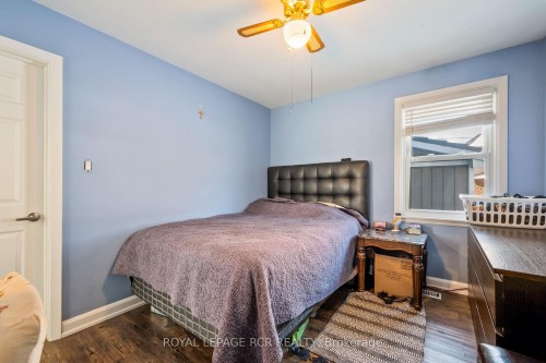 6 Sullivan Drive, New Tecumseth, ON - Indoor Photo Showing Bedroom
