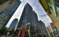 4401-110 Charles Street E Toronto, ON M4Y 1T5