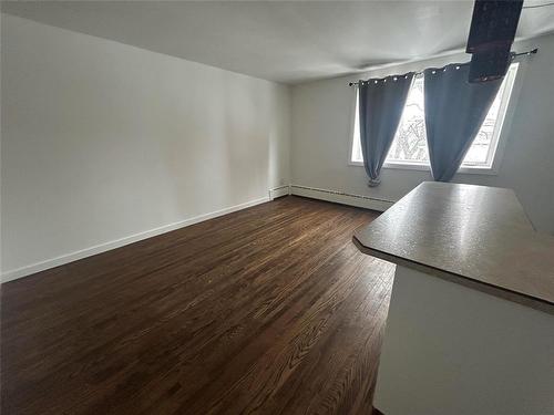 18 550 Corydon Avenue, Winnipeg, MB - Indoor Photo Showing Other Room