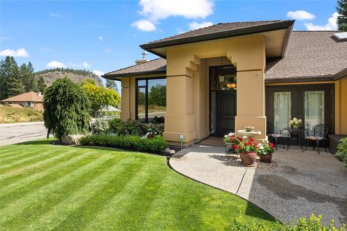 3992 Gallaghers Parkway, Kelowna, BC - Outdoor
