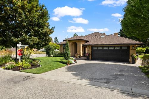3992 Gallaghers Parkway, Kelowna, BC - Outdoor