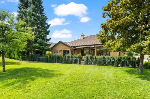 3992 Gallaghers Parkway, Kelowna, BC - Outdoor