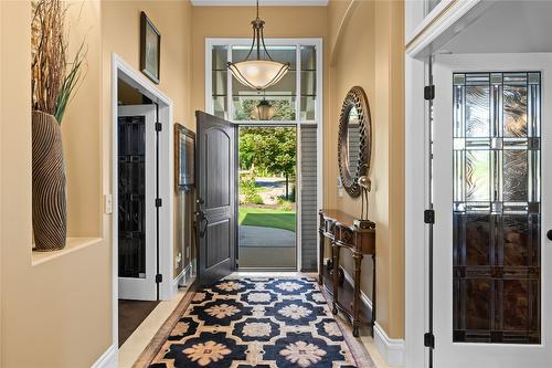 3992 Gallaghers Parkway, Kelowna, BC - Indoor Photo Showing Other Room