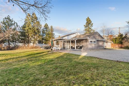 4158 Lakeshore Road, Kelowna, BC - Outdoor
