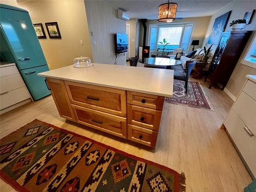 203 7Th Avenue, Nakusp, BC - Indoor