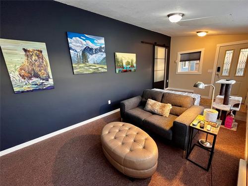 203 7Th Avenue, Nakusp, BC - Indoor