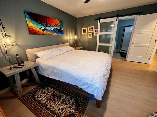 203 7Th Avenue, Nakusp, BC - Indoor Photo Showing Bedroom