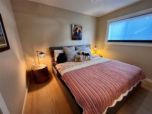 203 7Th Avenue, Nakusp, BC - Indoor Photo Showing Bedroom