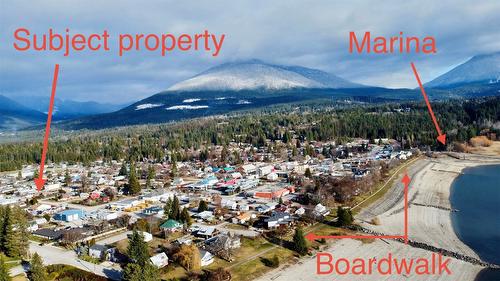 203 7Th Avenue, Nakusp, BC - Outdoor With View