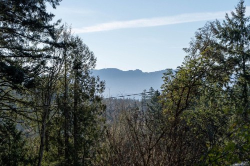 1183-1193 Hillgrove Rd, North Saanich, BC 