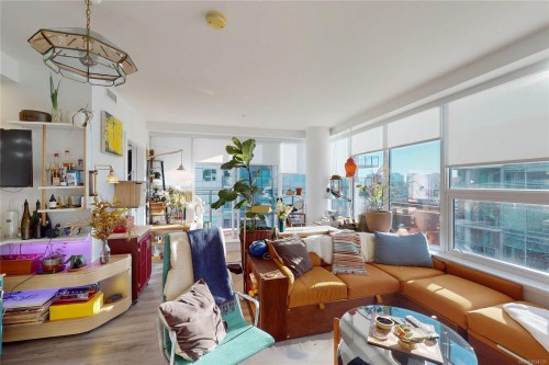 1108-777 Herald St, Victoria, BC - Indoor Photo Showing Living Room