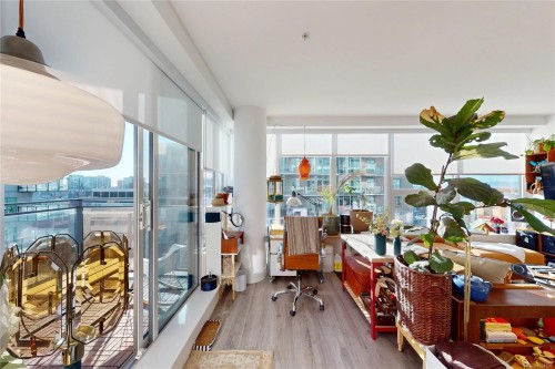 1108-777 Herald St, Victoria, BC - Indoor