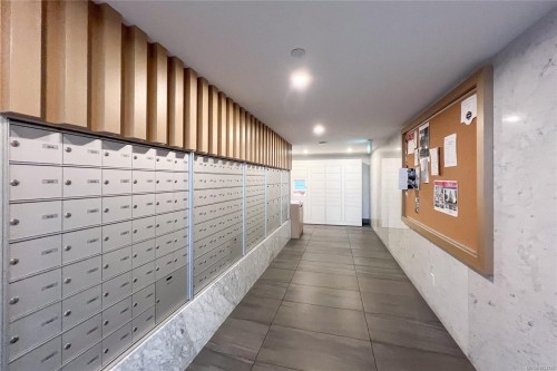 1108-777 Herald St, Victoria, BC - Indoor Photo Showing Other Room