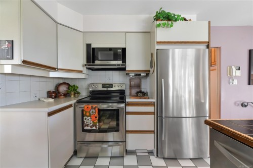 4911 Sea Ridge Dr, Saanich, BC 