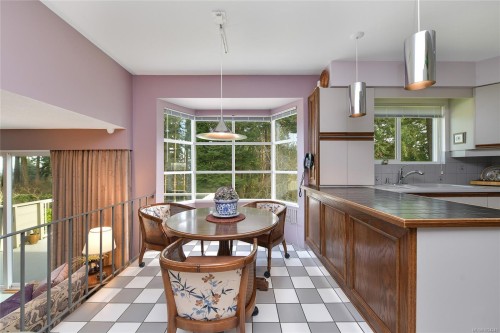 4911 Sea Ridge Dr, Saanich, BC 